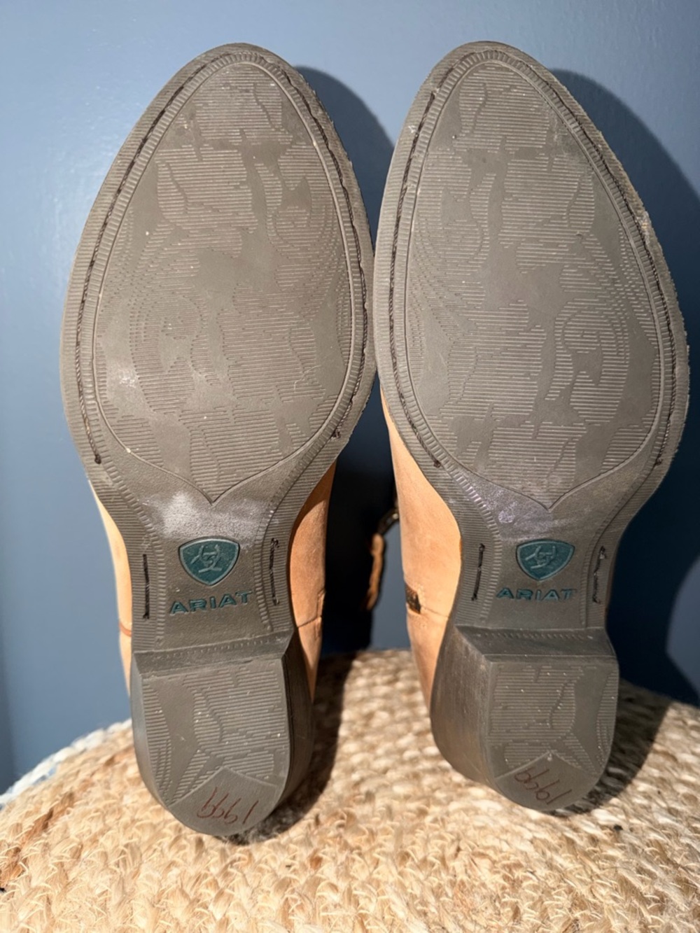 Ariat Darlin Cowgirl Short Boots - Picture 7 of 11